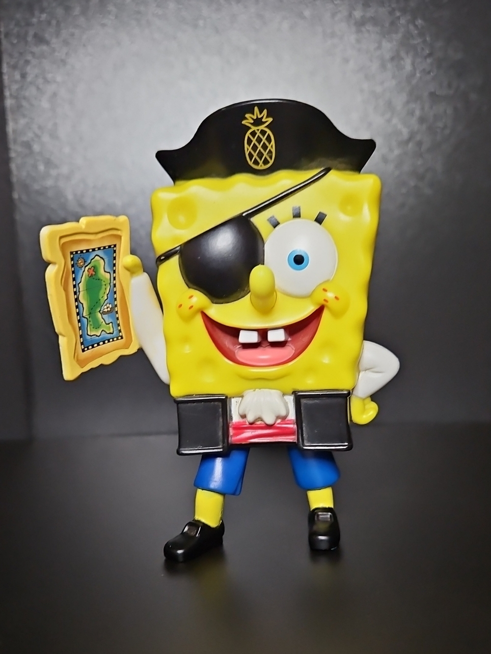 2005 Burger King SpongeBob SquarePants Lost in Time Pirate Figure
